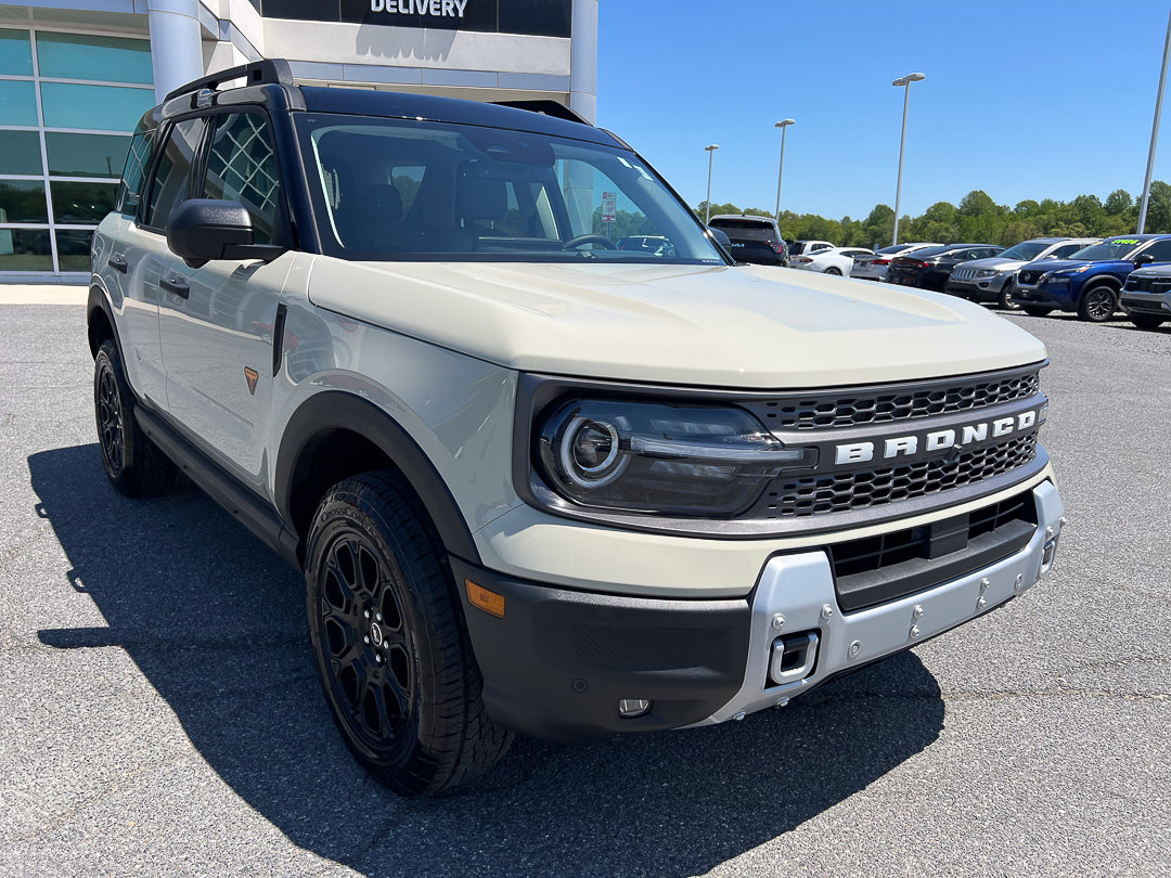 Used 2025 Ford Bronco Sport Badlands w/ Badlands Tech Package AWD/4WD image 15