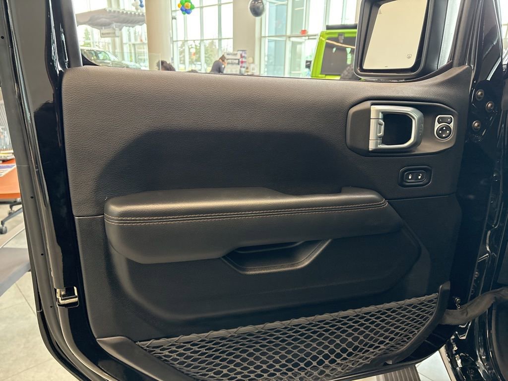 Certified 2023 Jeep Wrangler Rubicon 392 w/ Xtreme Recon 35" Tire Package image 8