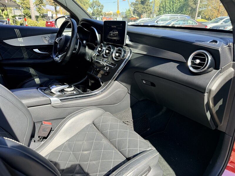 Used 2019 Mercedes-Benz GLC 63 AMG S image 29