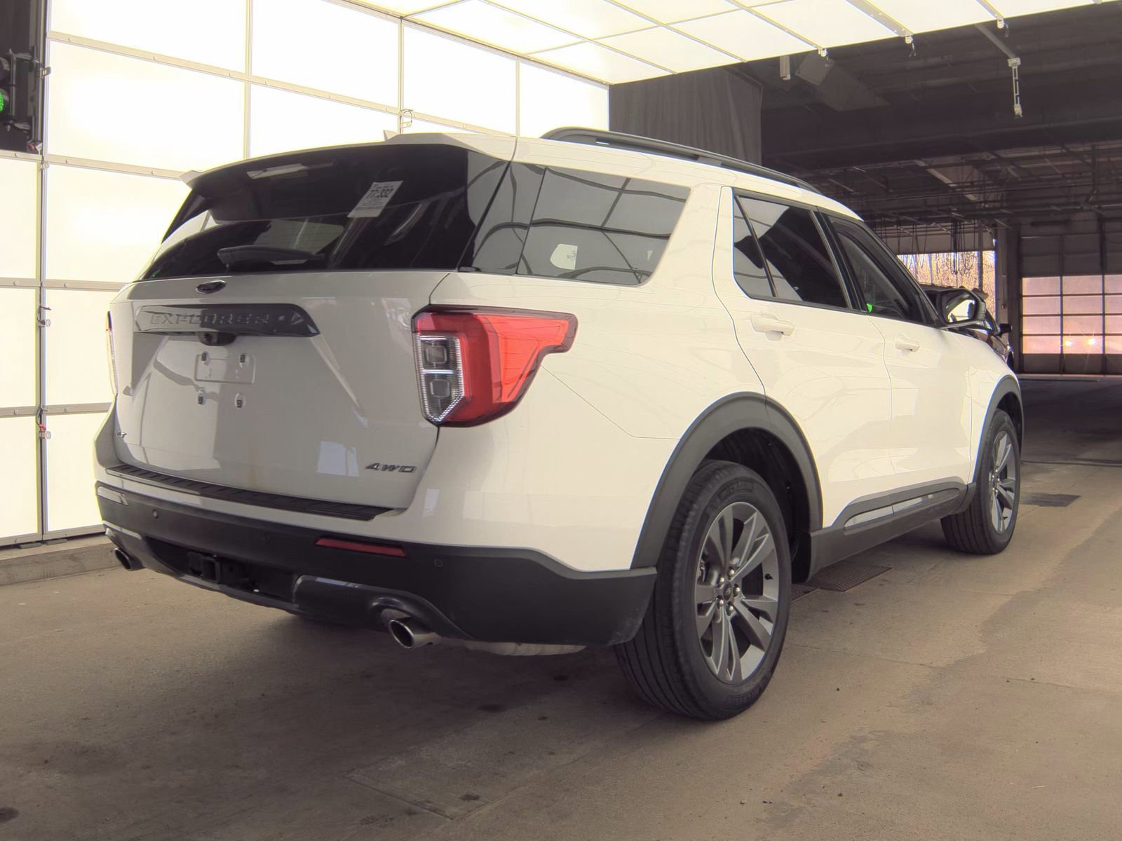 Used 2023 Ford Explorer XLT w/ Equipment Group 202A AWD/4WD image 9