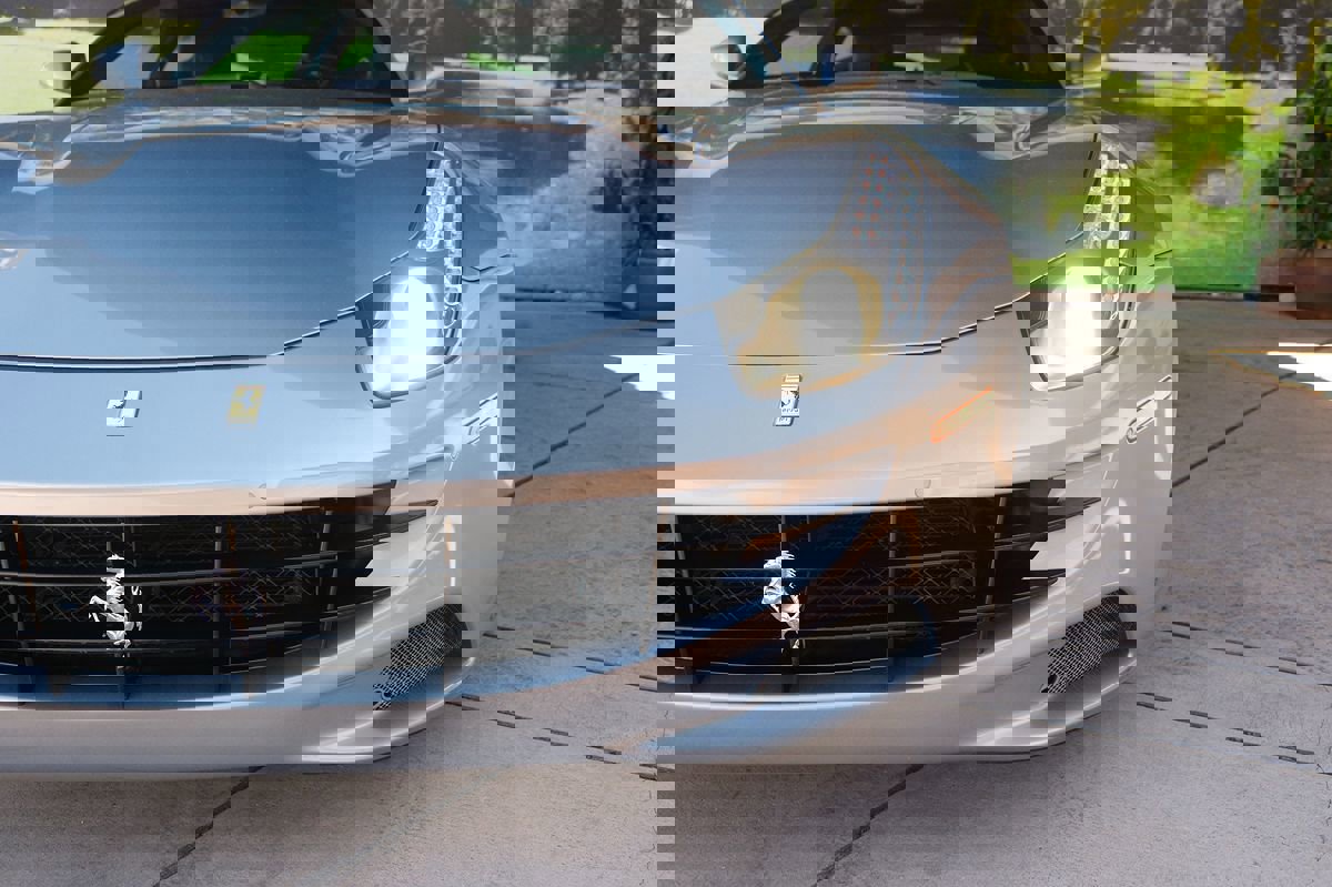 Used 2012 Ferrari FF image 33