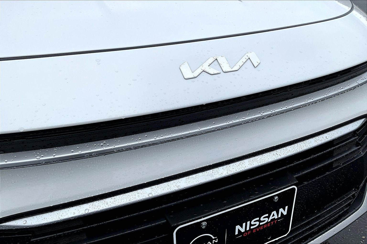 Used 2023 Kia Niro EX image 32