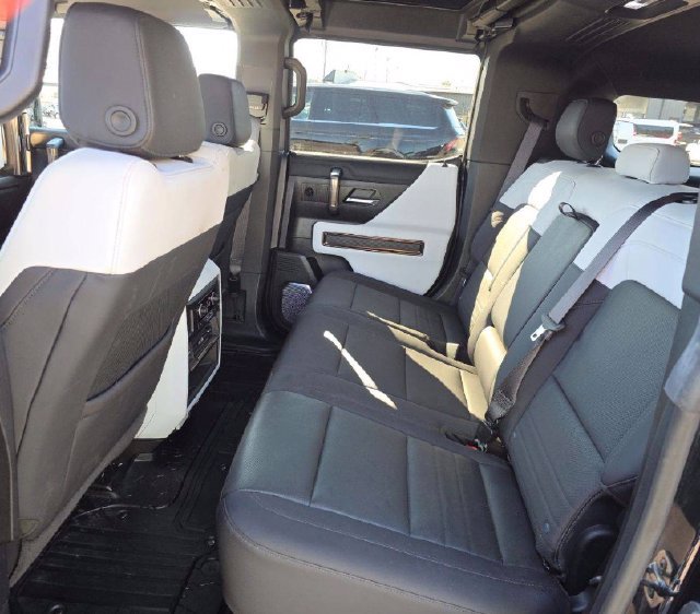 Used 2024 GMC Hummer EV 3X AWD/4WD image 8