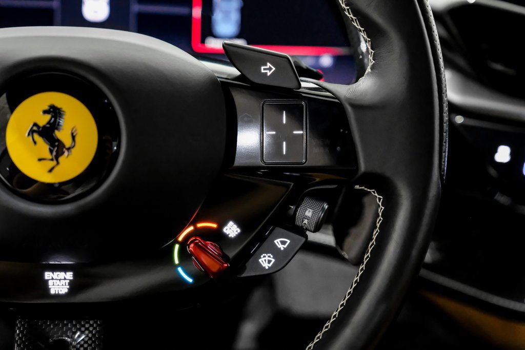 Used 2022 Ferrari SF90 Spider image 14