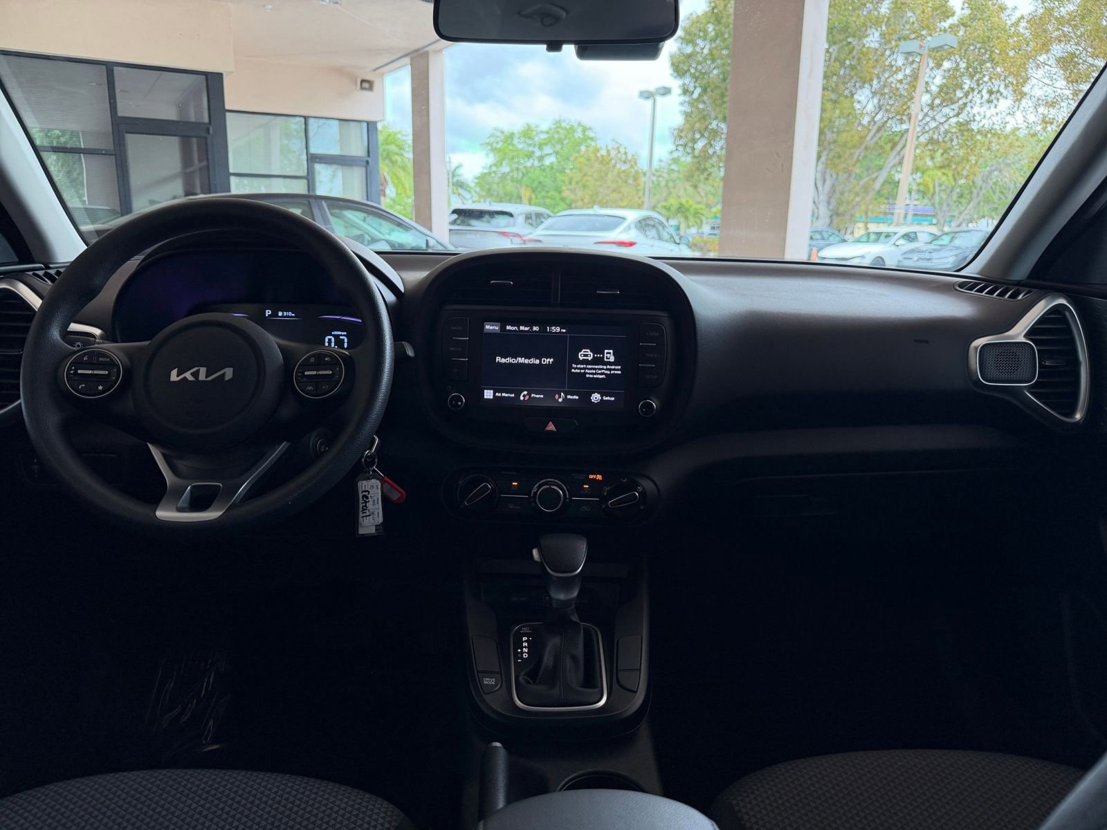 Used 2025 Kia Soul LX w/ LX Technology Package image 28