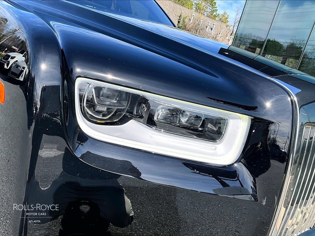 Used 2020 Rolls-Royce Phantom Sedan RWD image 27