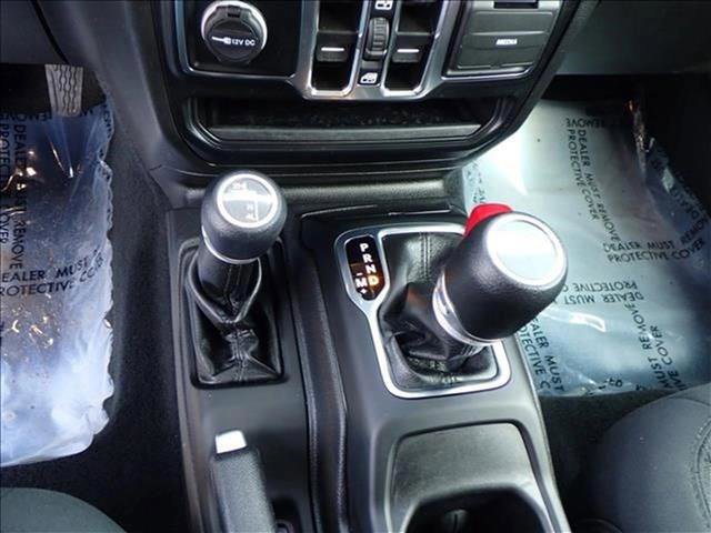 Used 2022 Jeep Gladiator Sport image 20