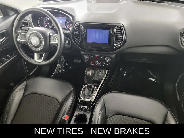 Used 2021 Jeep Compass Latitude AWD/4WD image 32