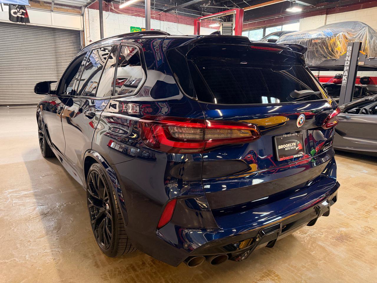 Used 2023 BMW X5 M w/ Competition Package AWD/4WD image 7