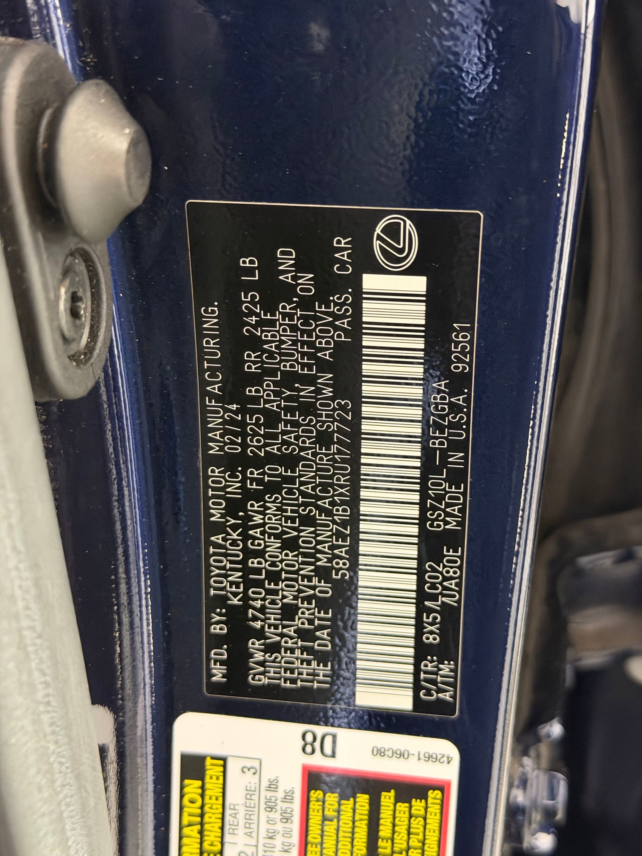 Used 2024 Lexus ES 350 w/ Technology Package image 21