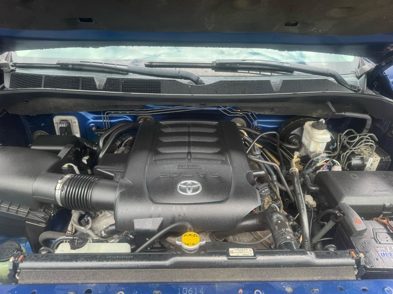 Used 2015 Toyota Tundra SR5 w/ TRD Off Road Package AWD/4WD image 51