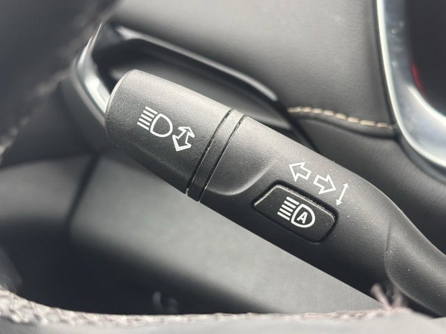 Used 2023 Chevrolet Traverse LT w/ LT Premium Package image 22