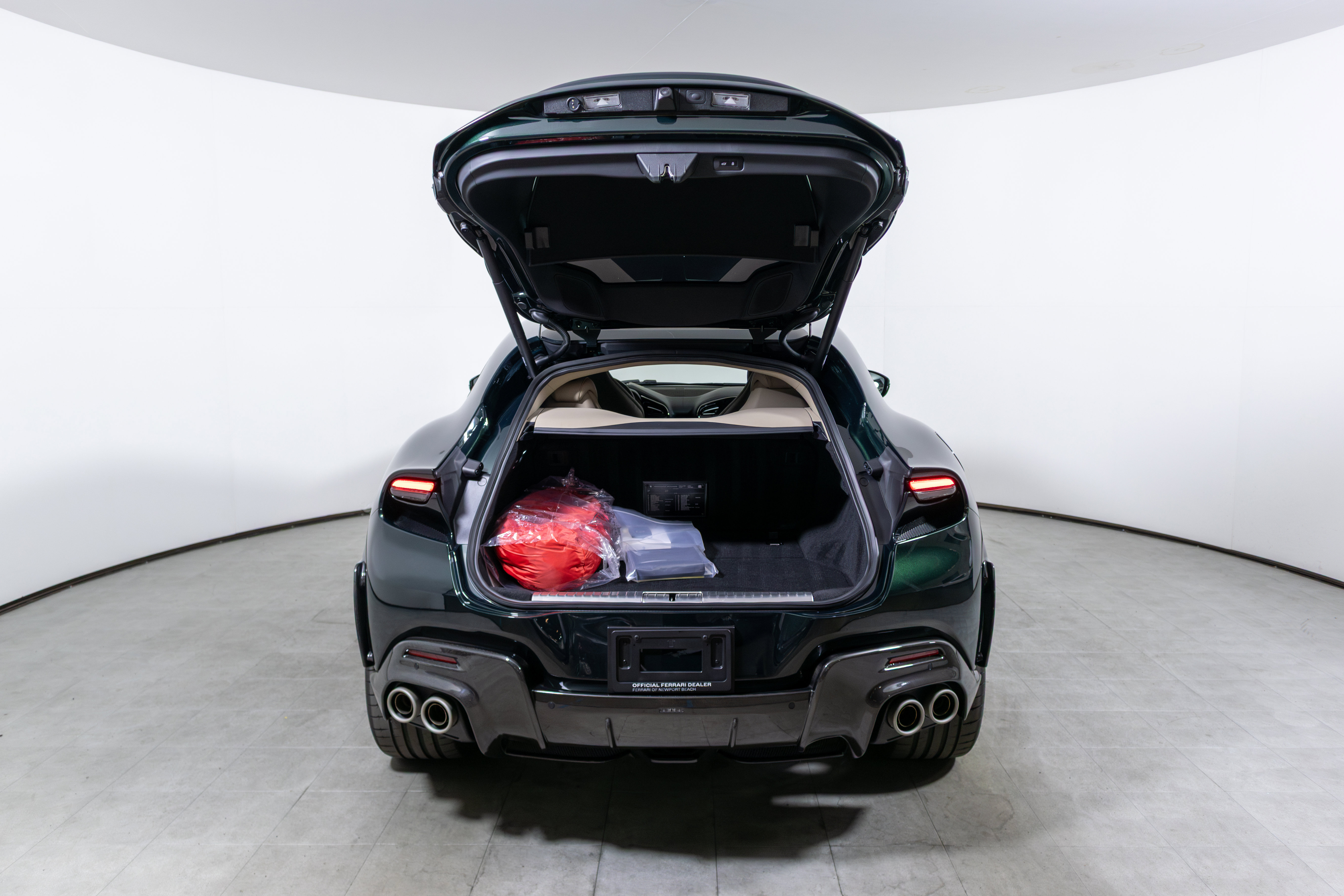 Used 2025 Ferrari Purosangue image 11