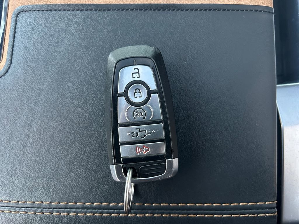 Used 2021 Ford F150 Platinum w/ FX4 Off-Road Package image 33