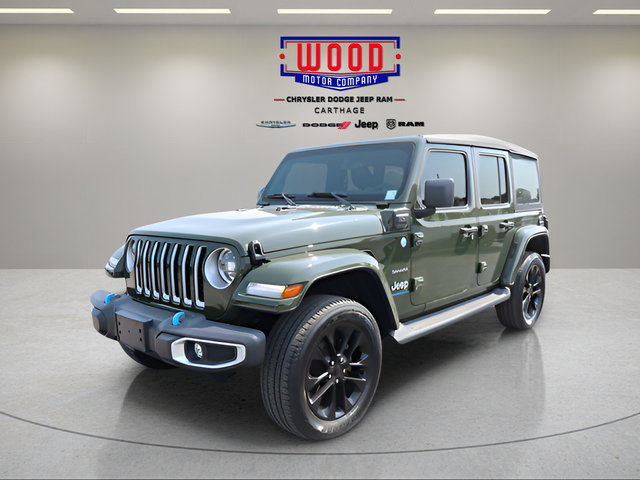 Used 2023 Jeep Wrangler Unlimited Sahara w/ Cold Weather Group AWD/4WD image 13