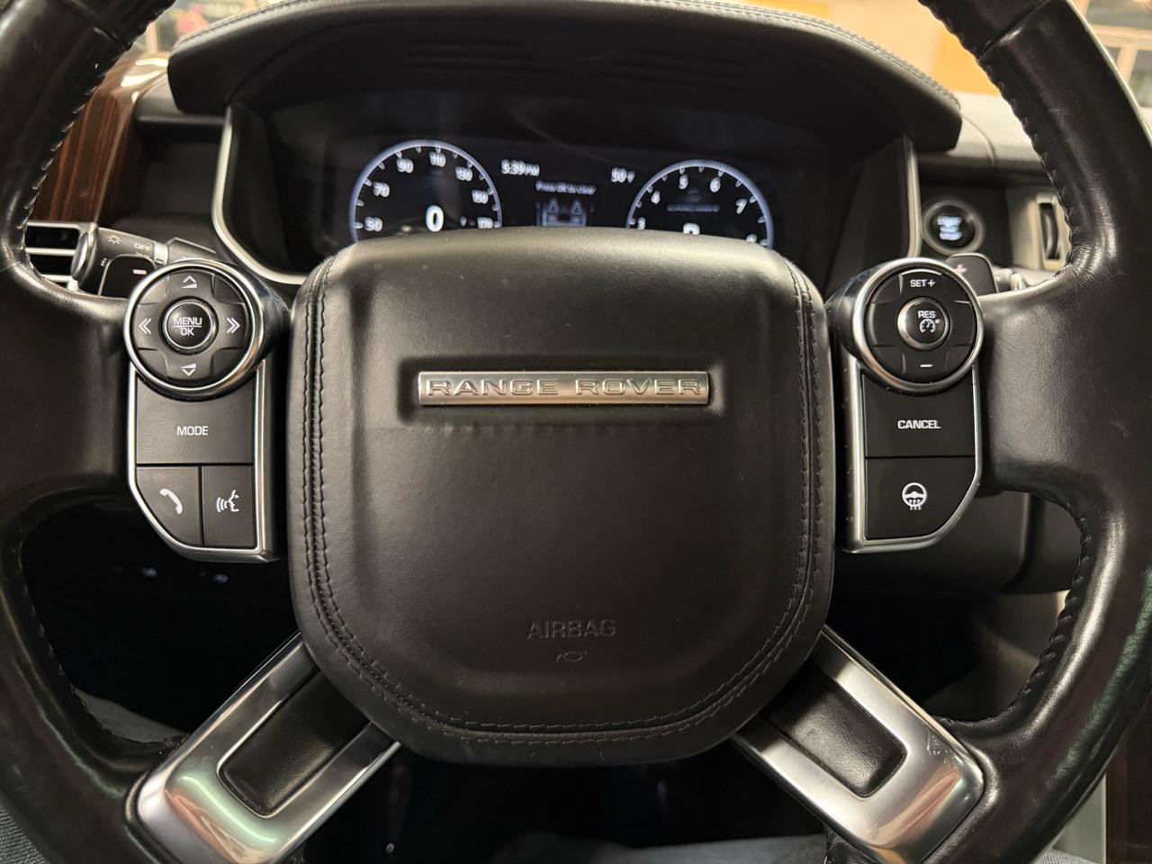 Used 2017 Land Rover Range Rover Supercharged image 17