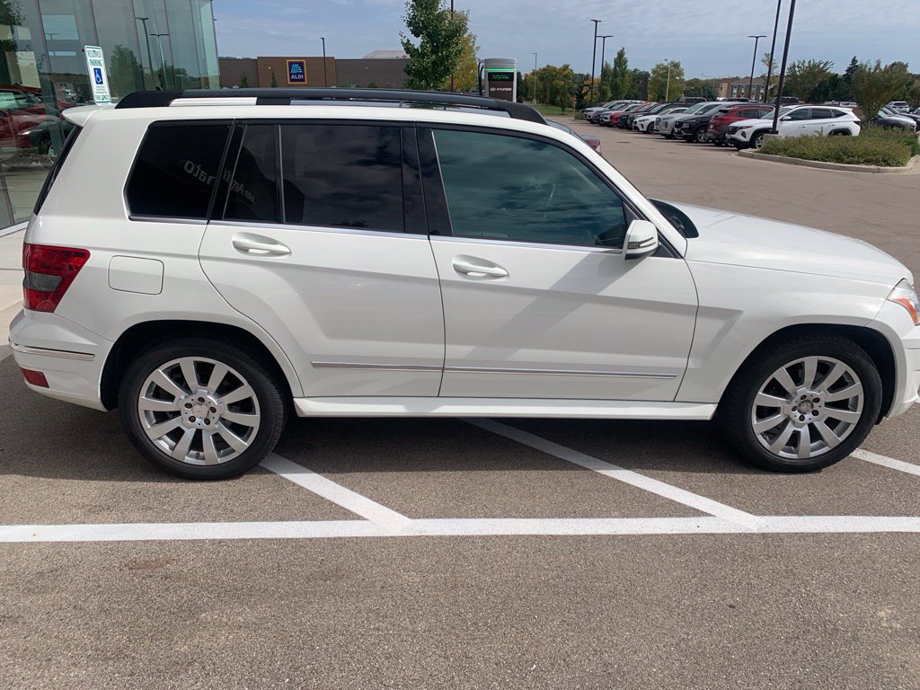 Used 2010 Mercedes-Benz GLK 350 4MATIC image 6