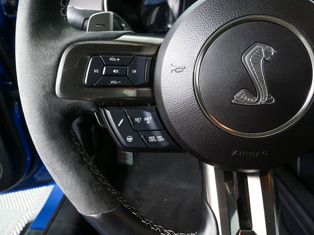 Used 2021 Ford Mustang Shelby GT500 w/ Technology Package RWD image 9
