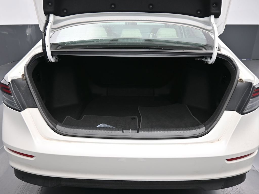 Used 2025 Honda Accord LX image 35