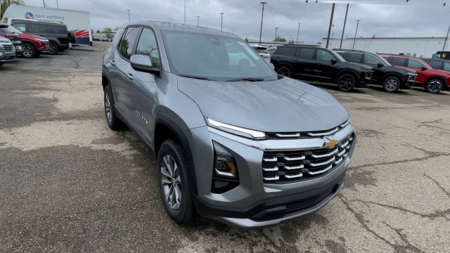 New 2027 Chevrolet Equinox LT w/ Convenience Package II AWD/4WD image 4