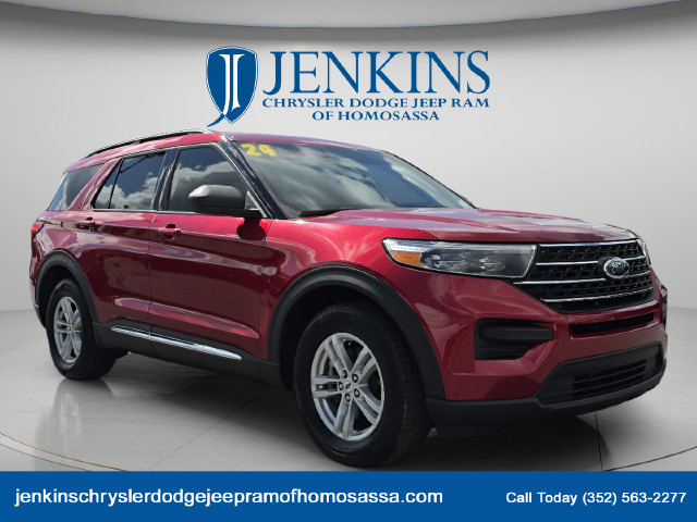 Used 2024 Ford Explorer XLT RWD image 1