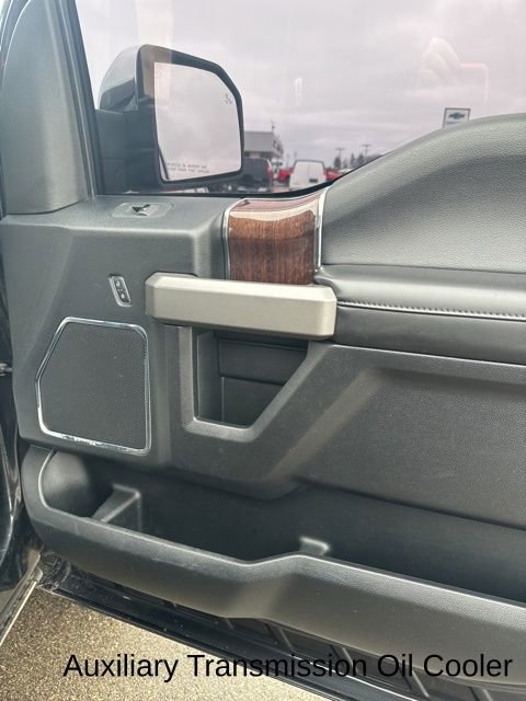 Used 2015 Ford F150 Platinum w/ Trailer Tow Package image 19