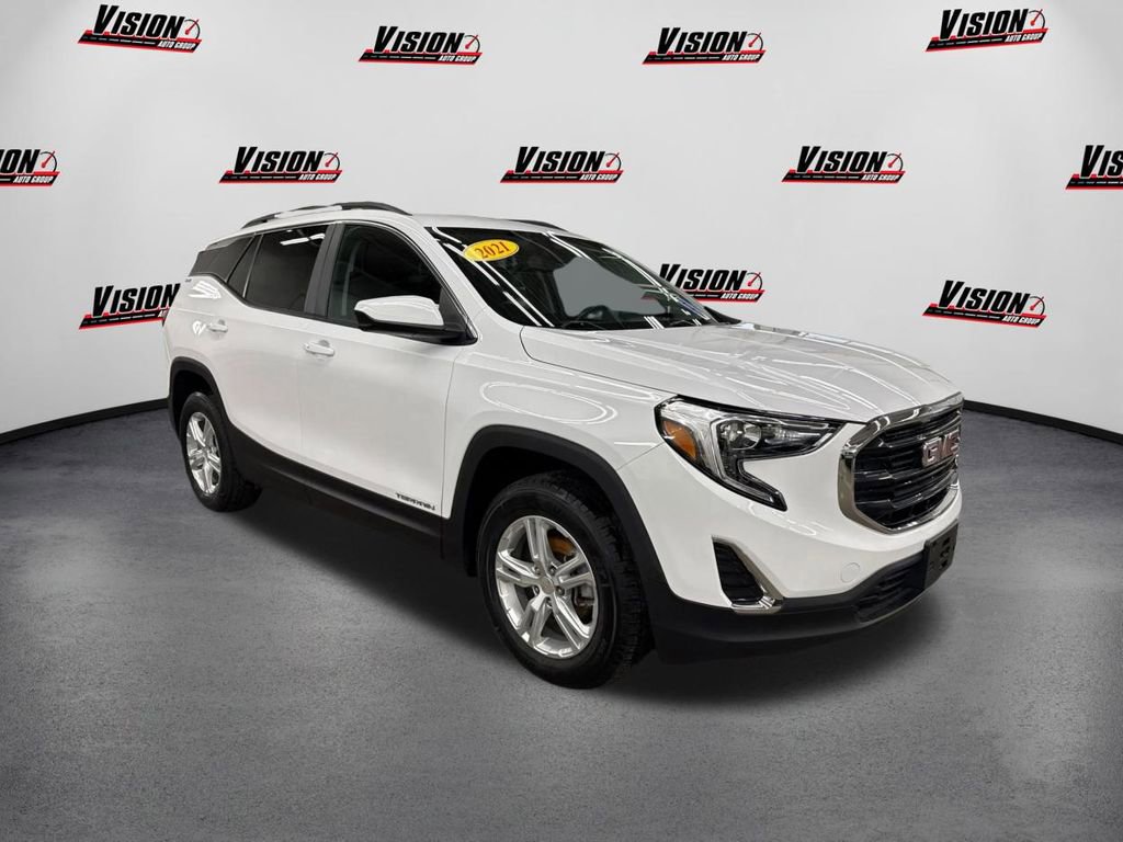 Used 2021 GMC Terrain SLE w/ Driver Convenience Package image 3