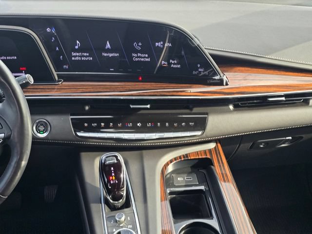 Used 2023 Cadillac Escalade Premium Luxury w/ Performance Package RWD image 18