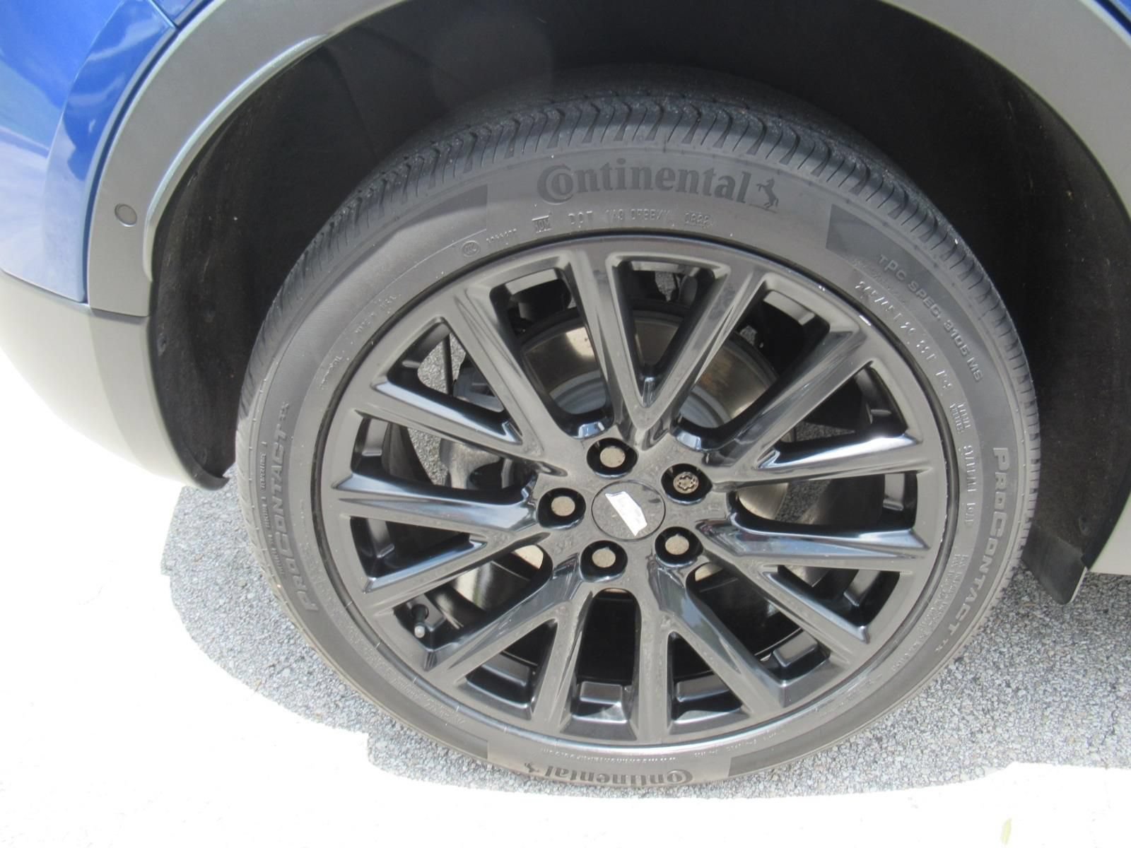 Used 2022 Cadillac XT4 Sport w/ Comfort Package FWD image 8