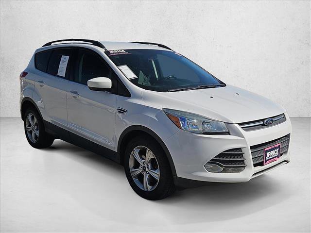 Used 2015 Ford Escape SE w/ Equipment Group 201A image 3