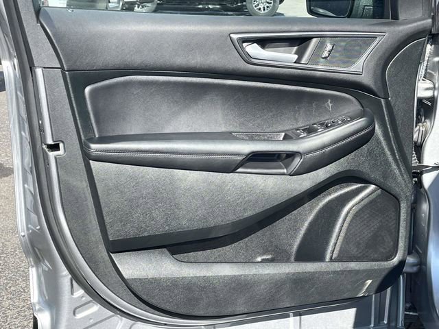 Used 2024 Ford Edge SE image 14