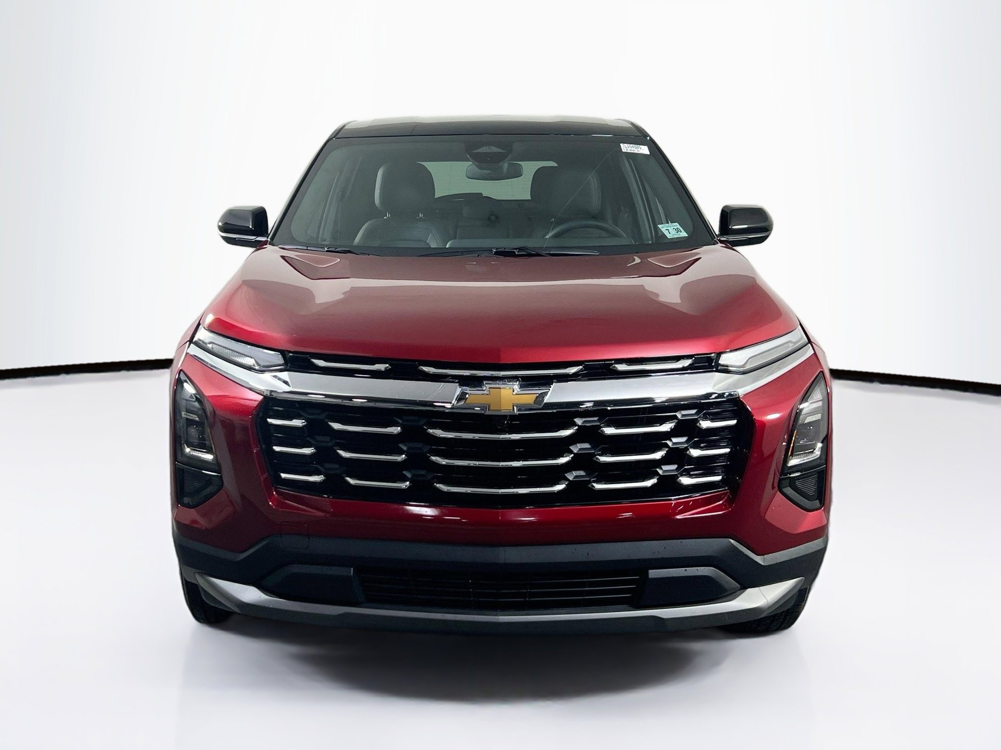 Used 2026 Chevrolet Equinox LT w/ Convenience Package II image 2