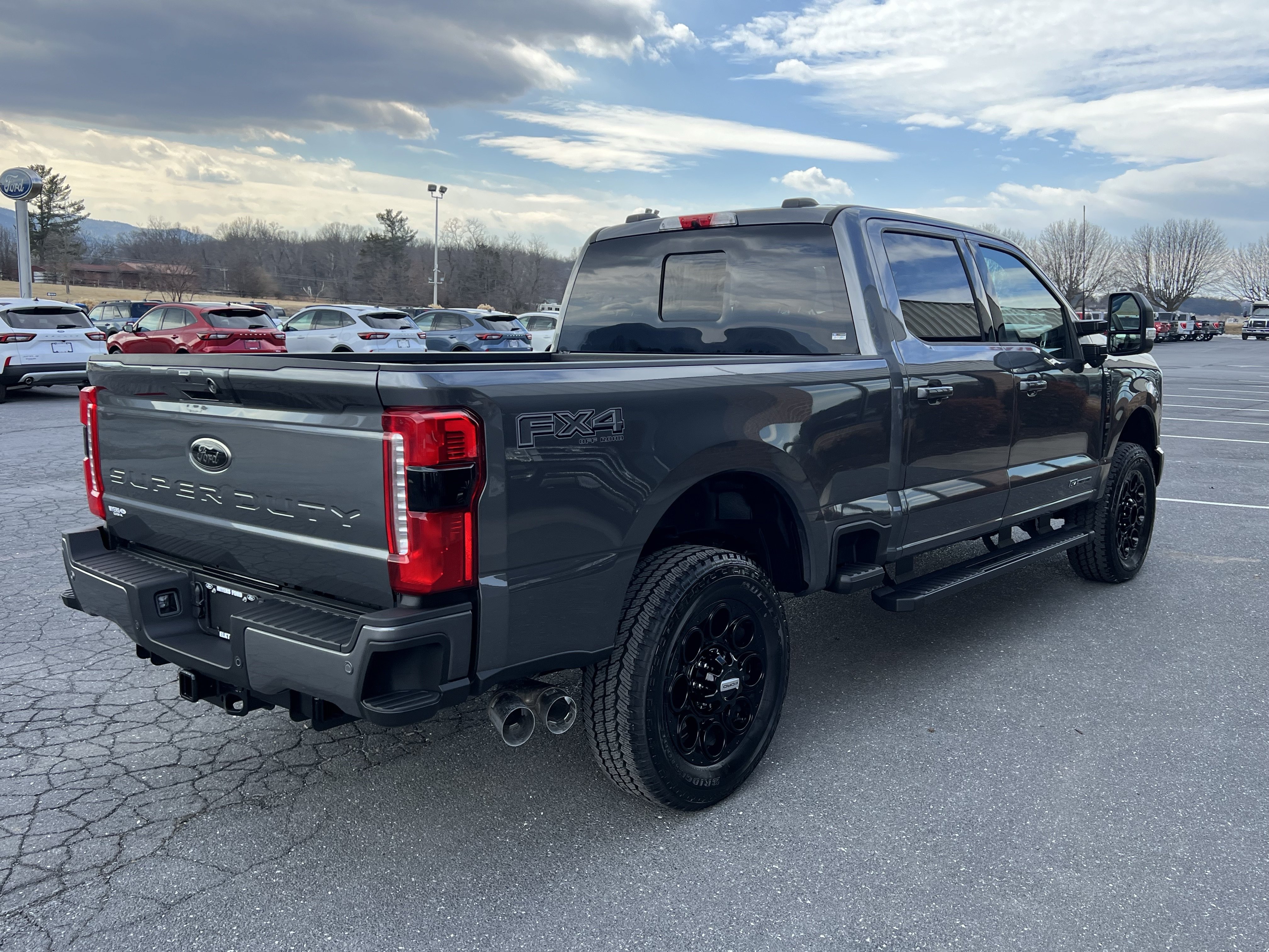 New 2026 Ford F350 XLT w/ XLT Premium Package AWD/4WD image 6