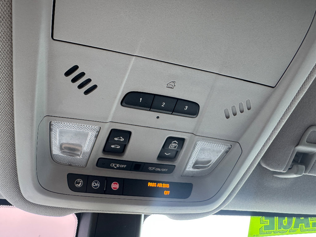 Used 2018 Chevrolet Equinox LT w/ Sun & Infotainment Package image 23