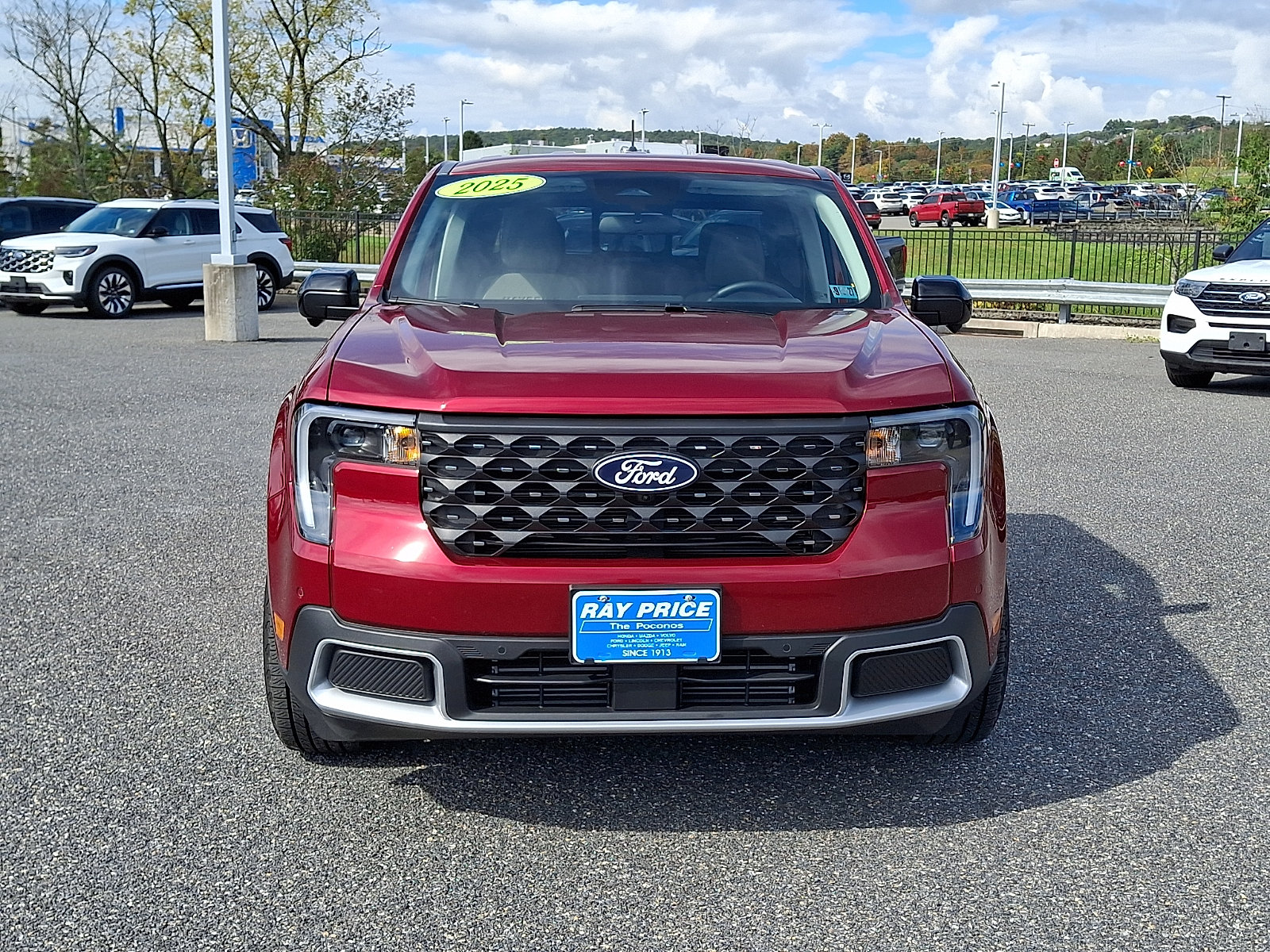 Certified 2025 Ford Maverick Lariat w/ 4K Tow Package AWD/4WD image 2