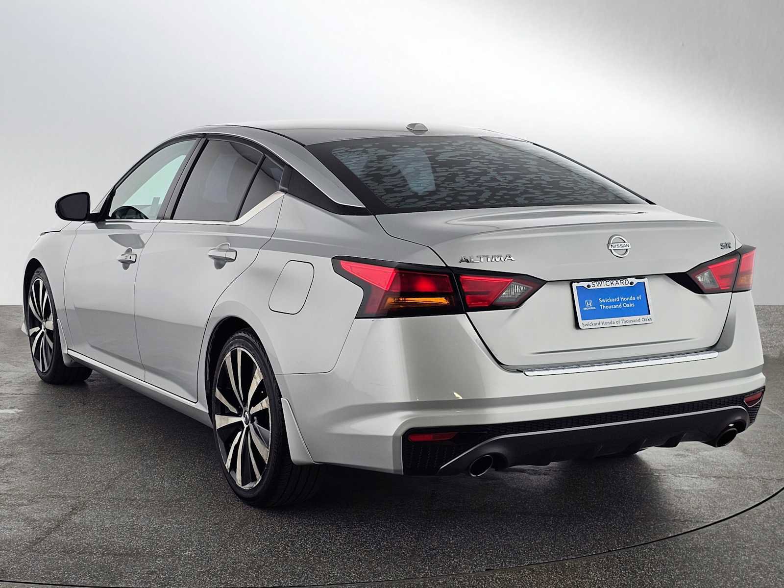 Used 2019 Nissan Altima 2.5 SR w/ SR Premium Package image 5