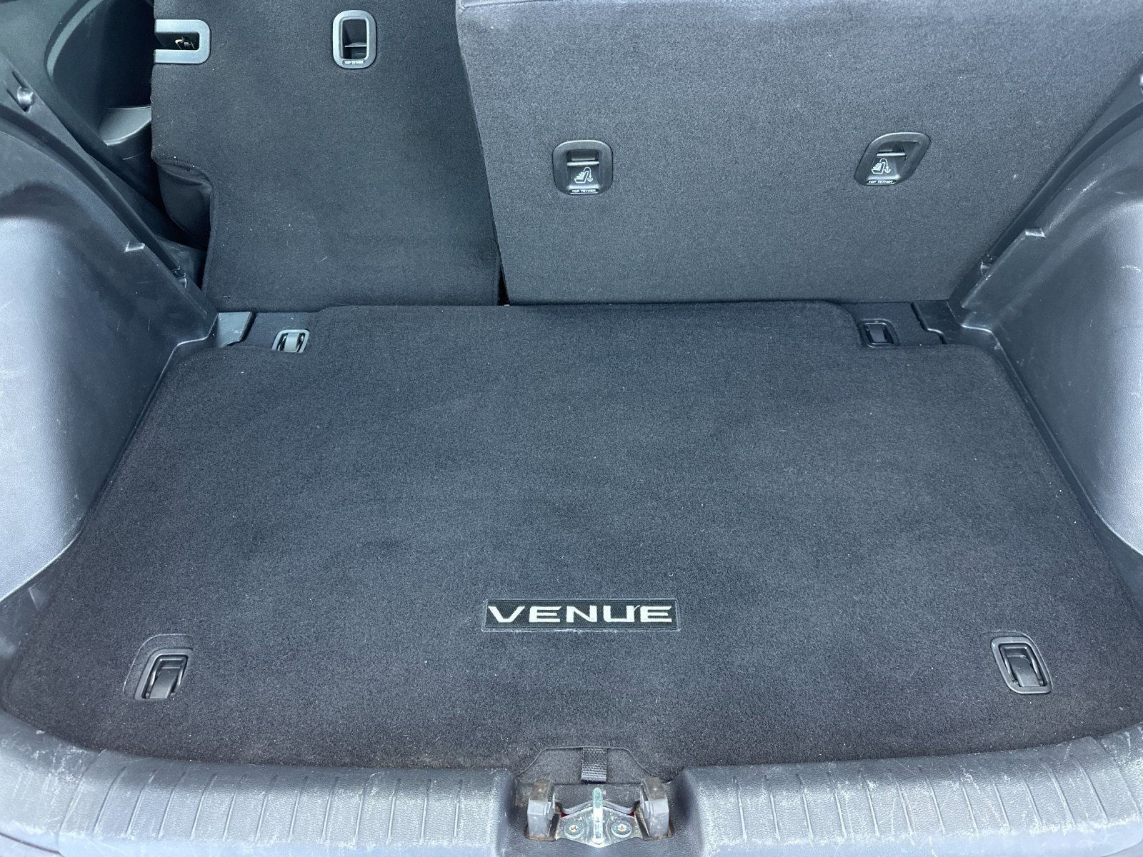Used 2023 Hyundai Venue SEL FWD image 15