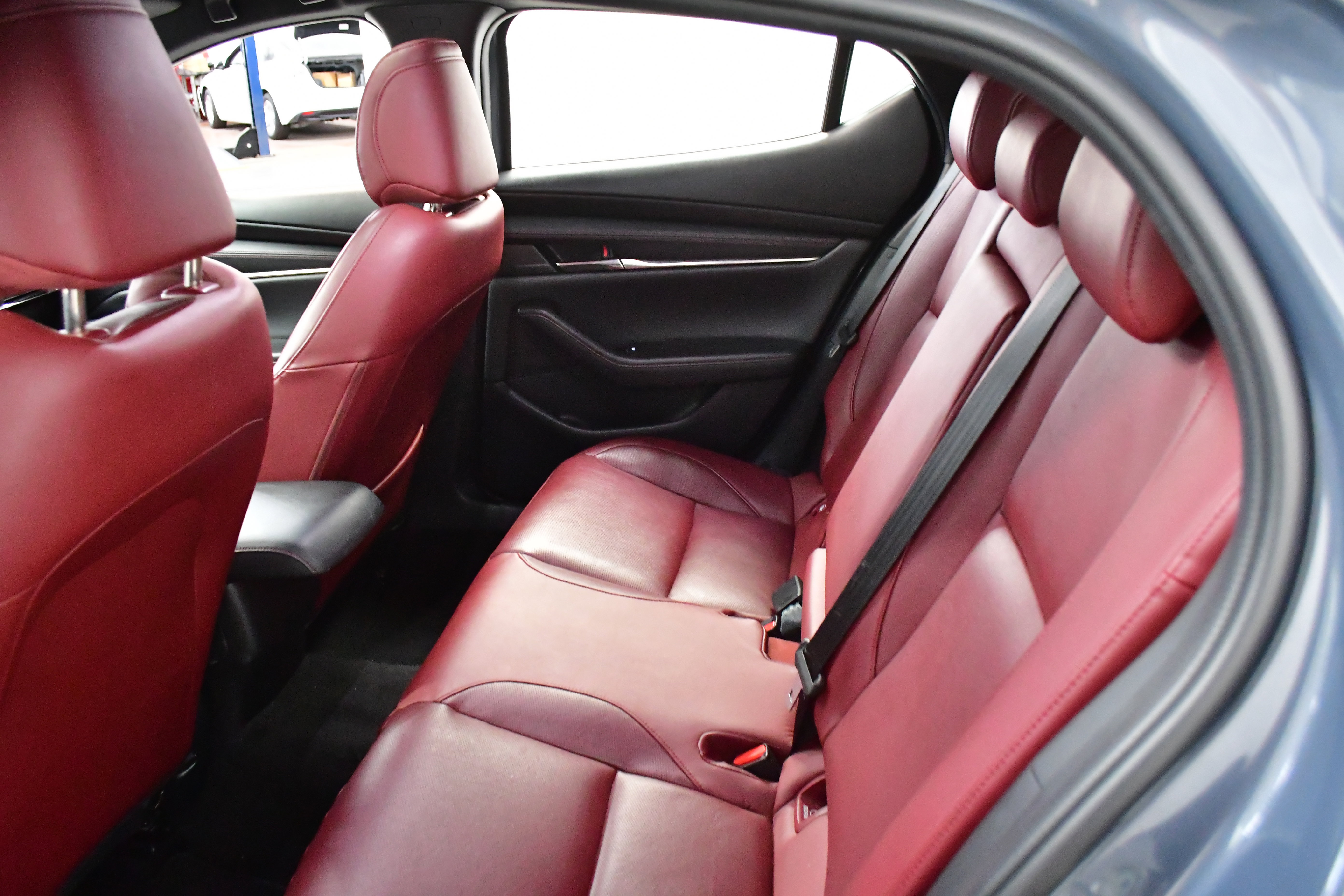 Used 2024 MAZDA MAZDA3 s image 9