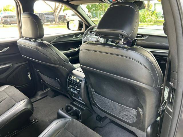 Certified 2023 Jeep Grand Cherokee L Laredo image 38