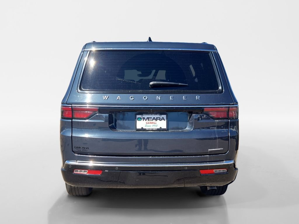 Used 2024 Jeep Wagoneer L Series II w/ Flexible Seating Group AWD/4WD image 5