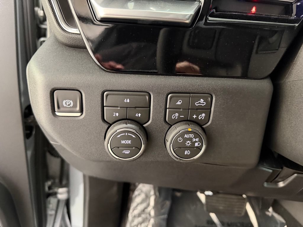 New 2026 Chevrolet Silverado 2500 LT w/ All Star Edition AWD/4WD image 14