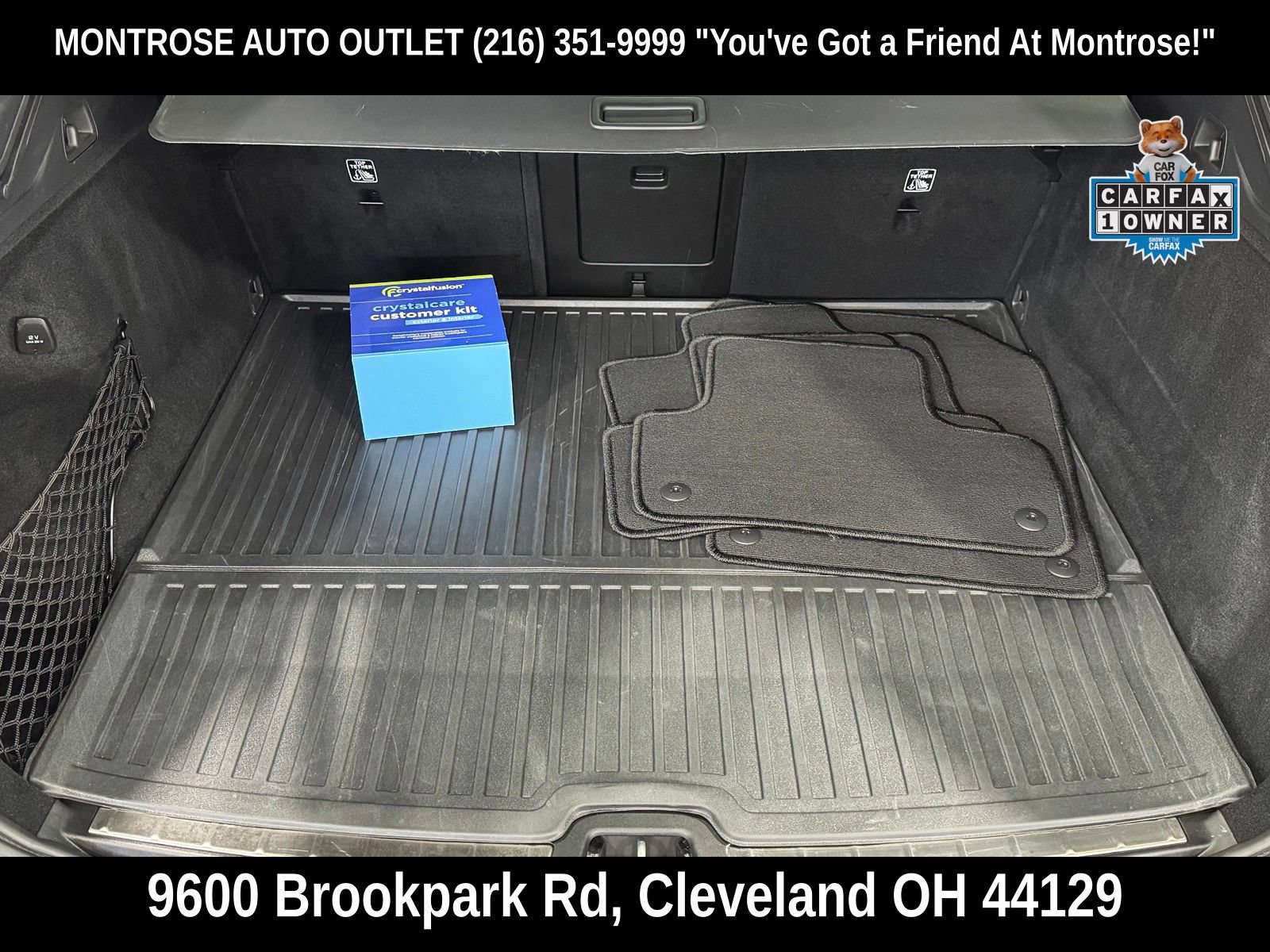 Certified 2024 Volvo XC60 T8 Ultimate w/ Protection Package Premier AWD/4WD image 44