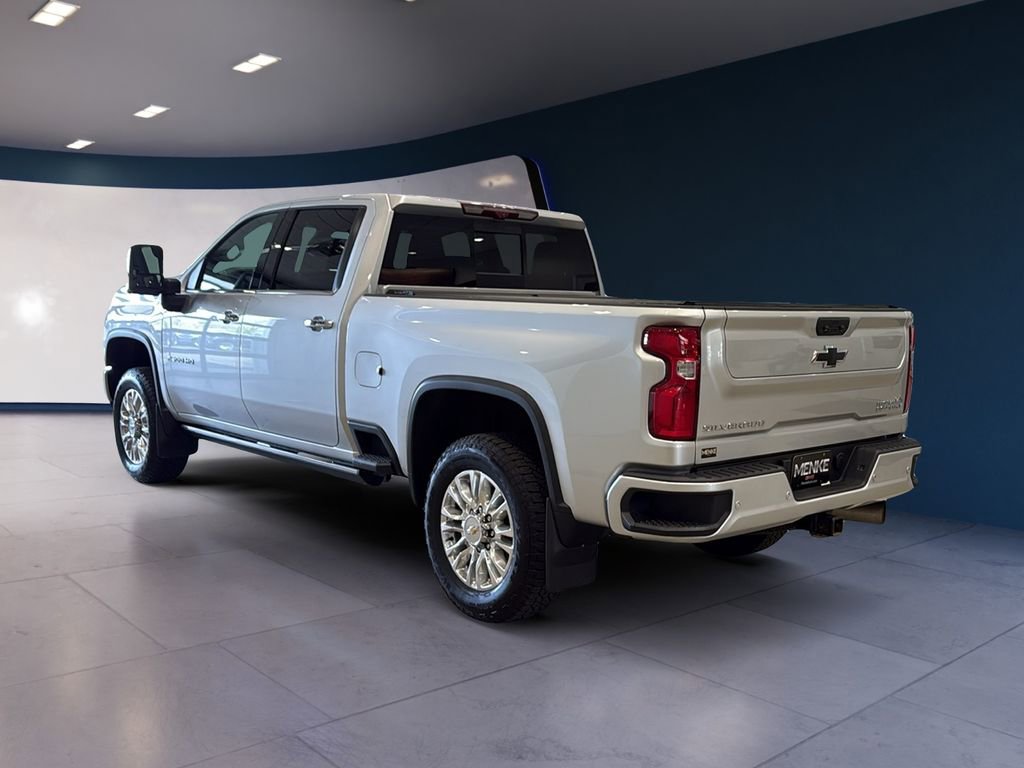 Used 2023 Chevrolet Silverado 2500 High Country w/ Z71 Off-Road Package AWD/4WD image 5