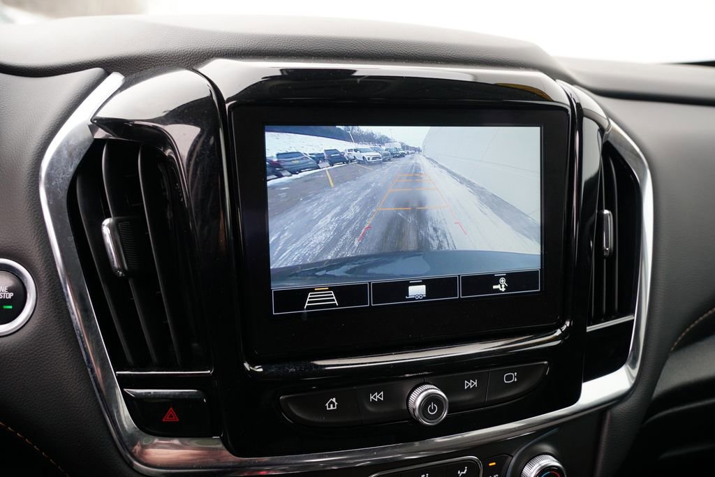 Used 2021 Chevrolet Traverse LT w/ LPO, Floor Liner Package image 36