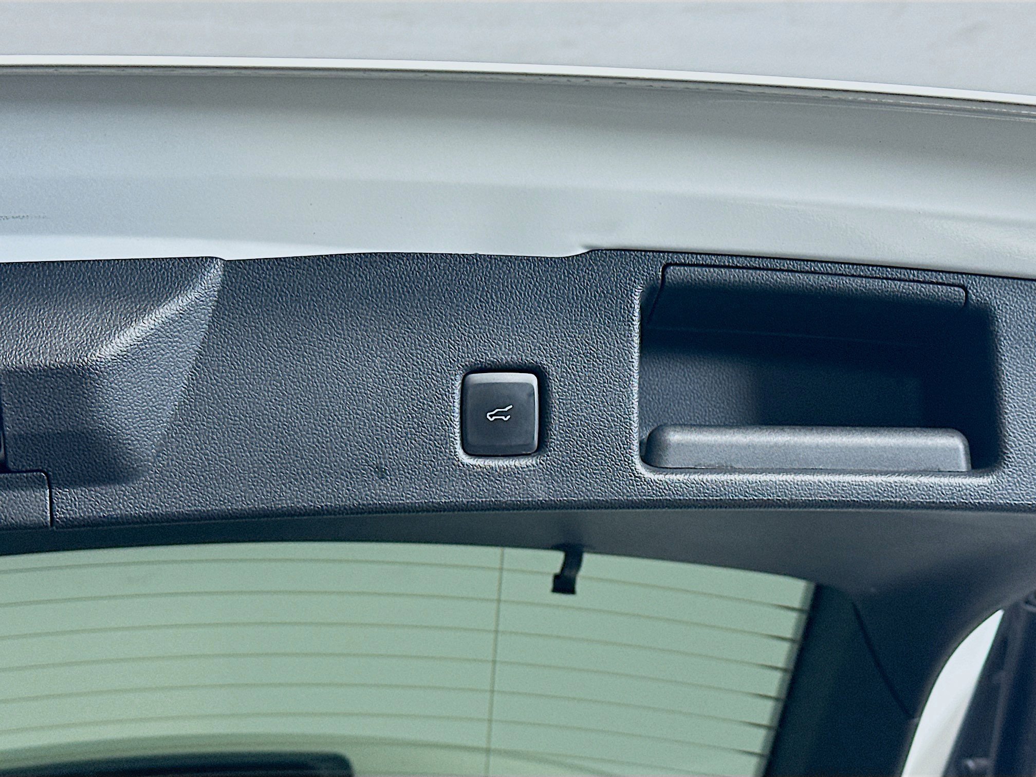 Used 2022 Ford Escape SEL w/ Technology Package image 32