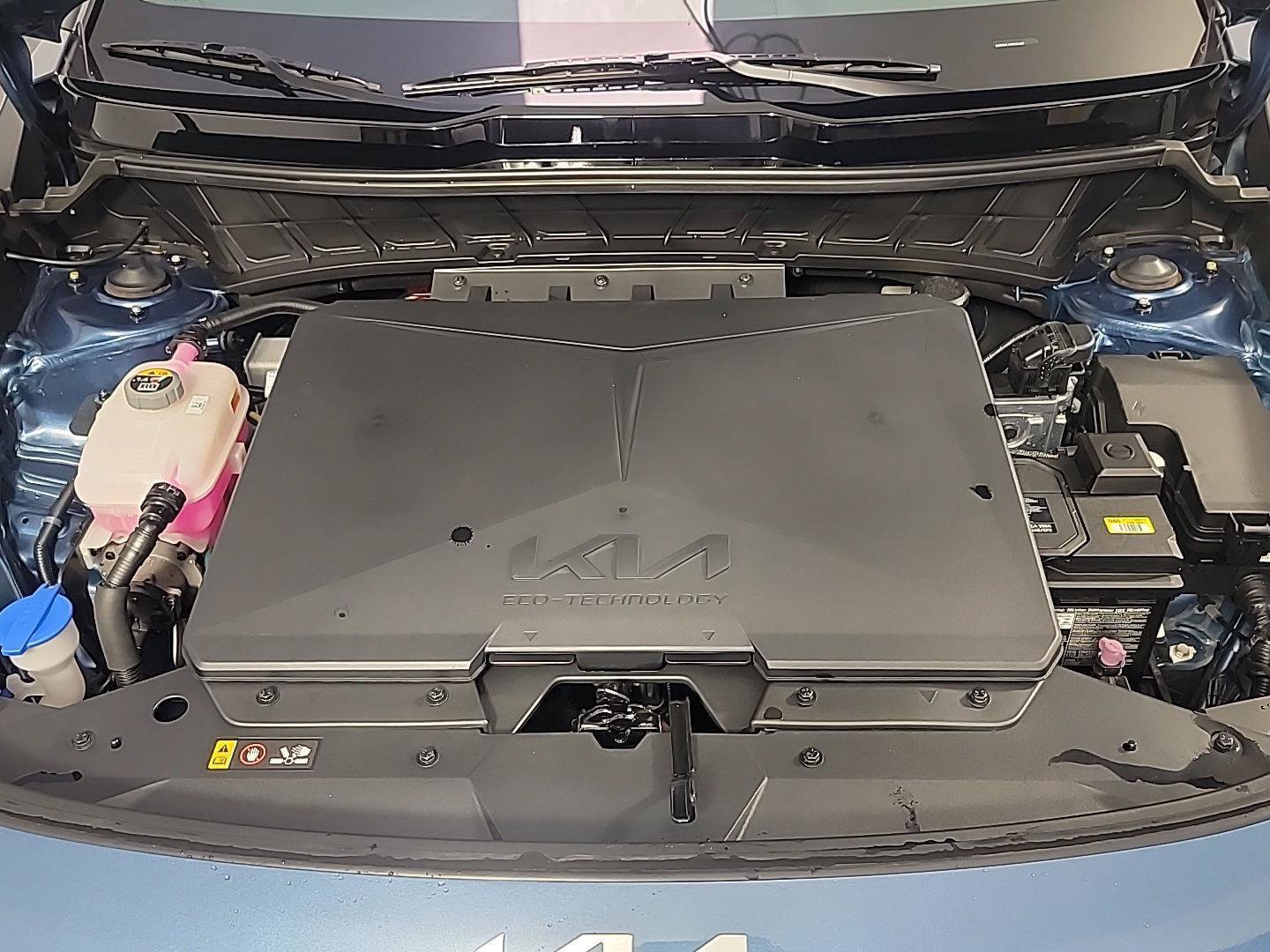 Used 2025 Kia Niro Wind w/ Wind Preserve Package FWD image 16
