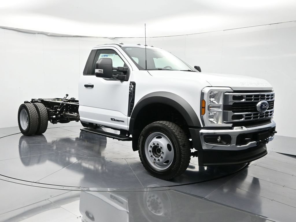 New 2026 Ford F550 4x4 Regular Cab Super Duty image 3