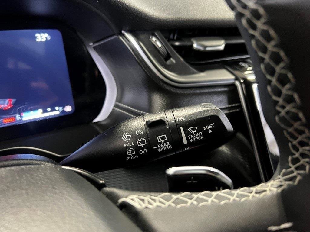 Used 2024 Jeep Grand Cherokee Altitude image 37