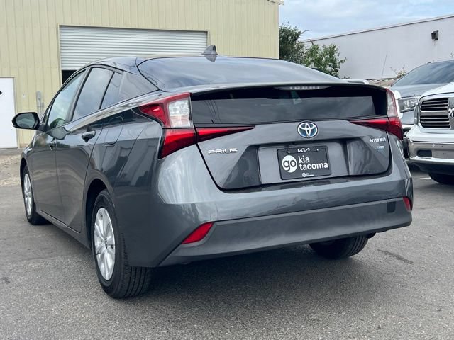 Used 2021 Toyota Prius L Eco w/ Carpet Mat Package (TMS) FWD image 6