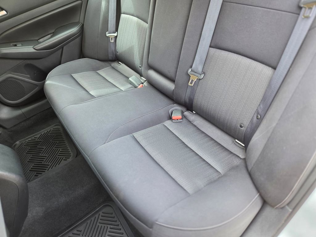 Used 2022 Nissan Altima 2.5 SV FWD image 13